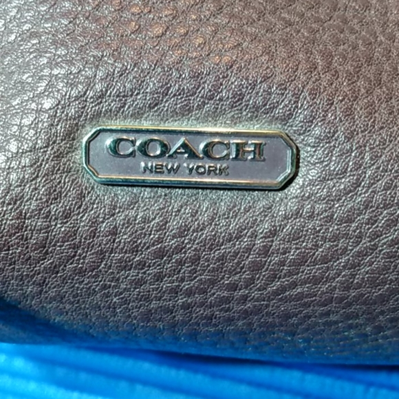 Coach - Picture 2 of 9